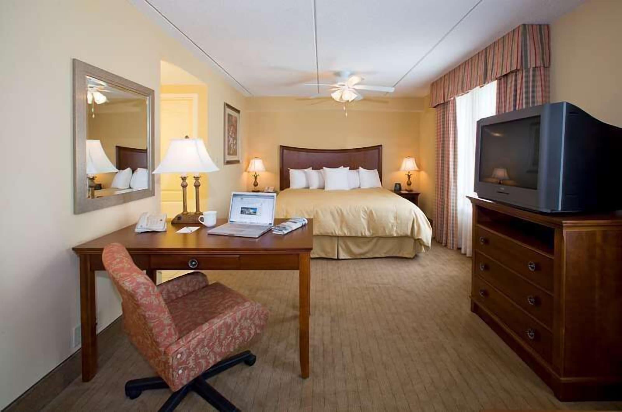 Homewood Suites By Hilton Chesapeake - Greenbrier Екстериор снимка