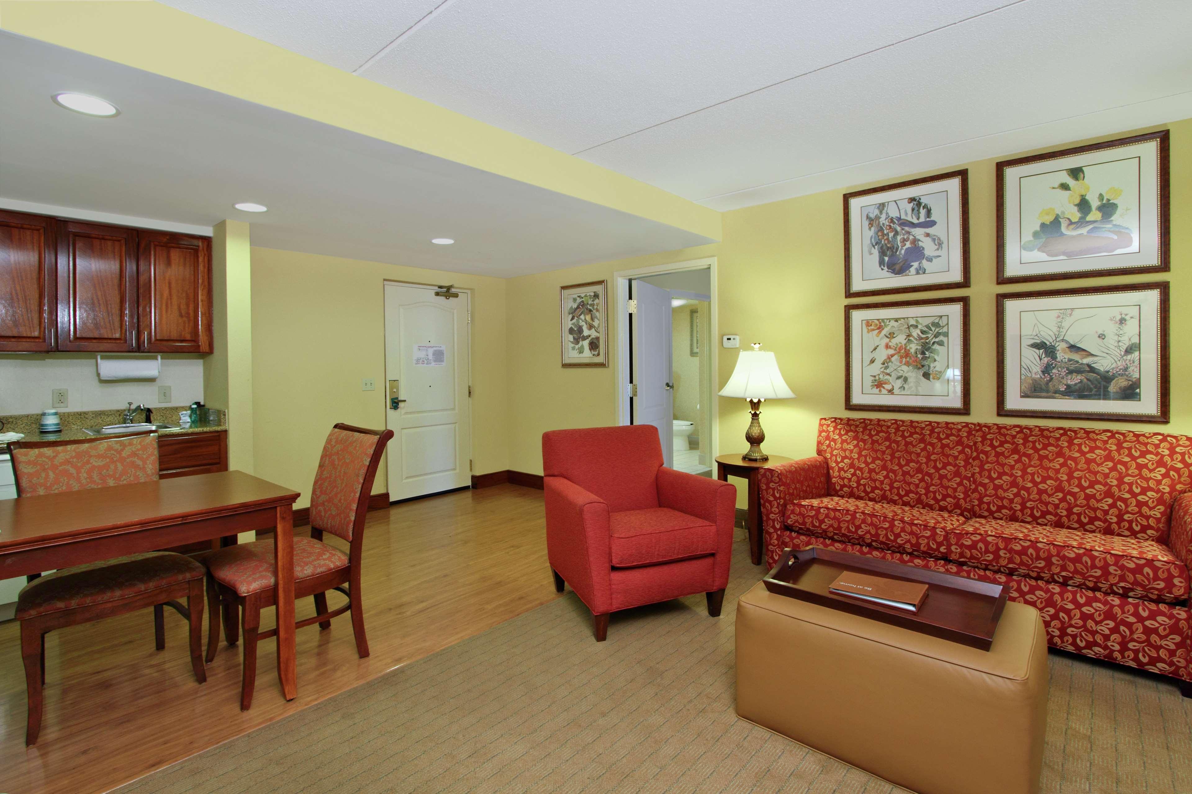 Homewood Suites By Hilton Chesapeake - Greenbrier Екстериор снимка